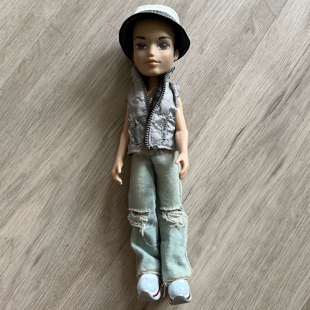 Vintage Bratz Boyz Doll Ethan Eitan Bucket Hat Vest Ripped Jeans